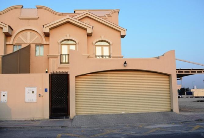 984911 - Property Main Image