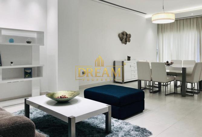 884482 - Property Image 3