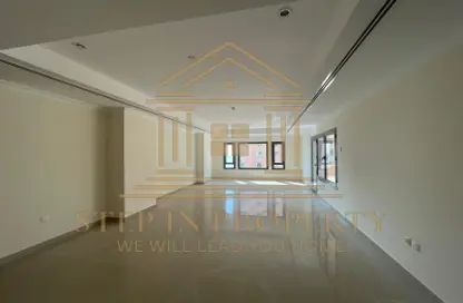 Apartment - 1 Bedroom - 2 Bathrooms for rent in West Porto Drive - Porto Arabia - The Pearl Island - Doha