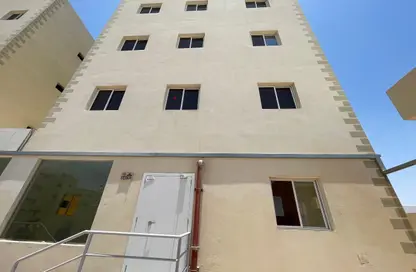 سكن عمال - استوديو - 8 حمامات للايجار في أم صلال علي - أم صلال على - الدوحة