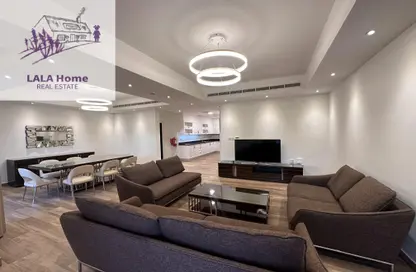 Apartment - 3 Bedrooms - 2 Bathrooms for rent in Les Maisons Blanches - Lusail