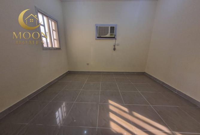 979385 - Property Image 3