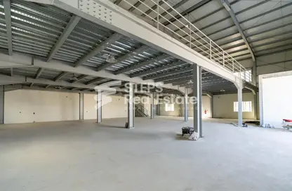 Warehouse - Studio for rent in East Industrial Street - Birkat Al Awamer - Al Wakra