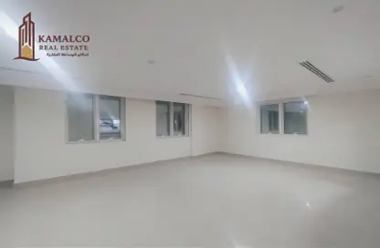 Apartment - 4 Bedrooms - 4 Bathrooms for rent in Old Airport Road - Doha