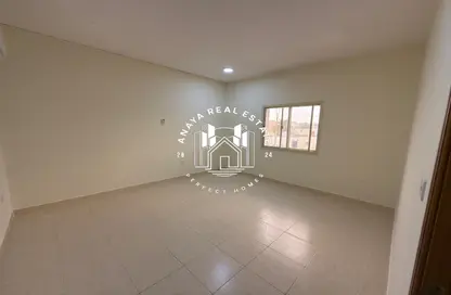Apartment - 2 Bedrooms - 1 Bathroom for rent in Al Aziziyah - Doha
