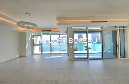 Apartment - 2 Bedrooms - 4 Bathrooms for rent in Gewan Island - The Pearl Island - Doha