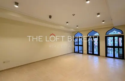Apartment - 2 Bedrooms - 3 Bathrooms for rent in Carnaval - Qanat Quartier - The Pearl Island - Doha