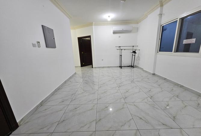 935369 - Property Image 2