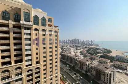 شقة - غرفة نوم - 2 حمامات للبيع في طريق بورتو الشرقي - بورتو أرابيا - جزيرة اللؤلؤة - الدوحة