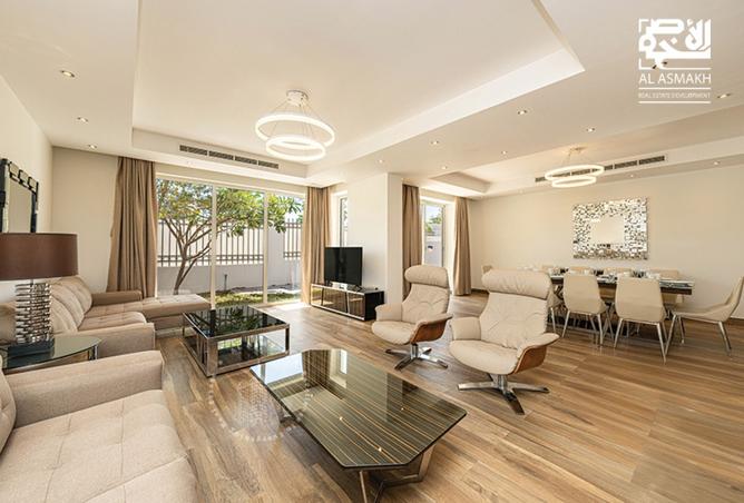 962340 - Property Image 2