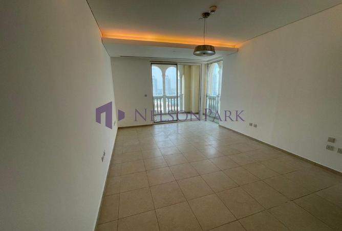 989522 - Property Image 2