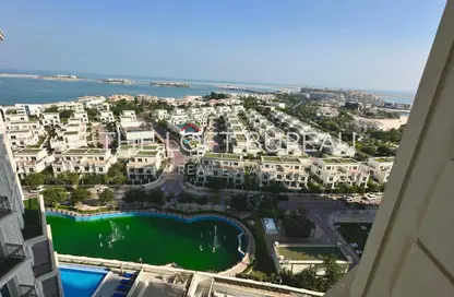 Apartment - 2 Bedrooms - 3 Bathrooms for rent in Floresta Gardens - Floresta Gardens - The Pearl Island - Doha