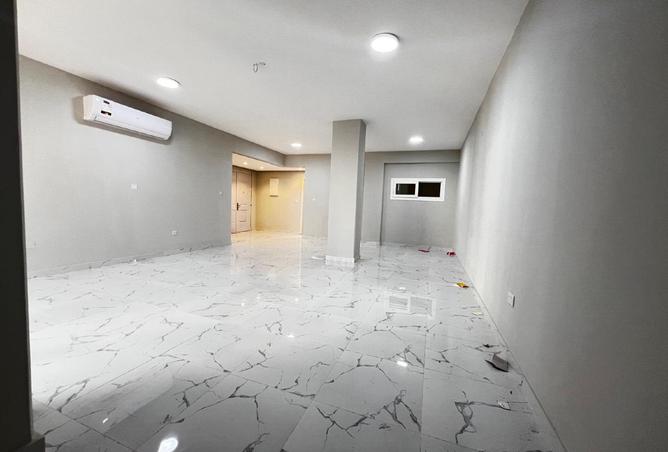 999285 - Property Image 2