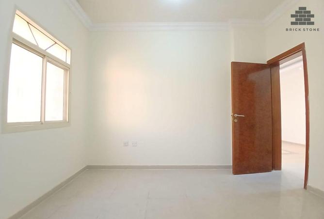 939868 - Property Image 3