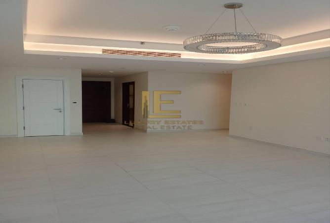 907242 - Property Image 2