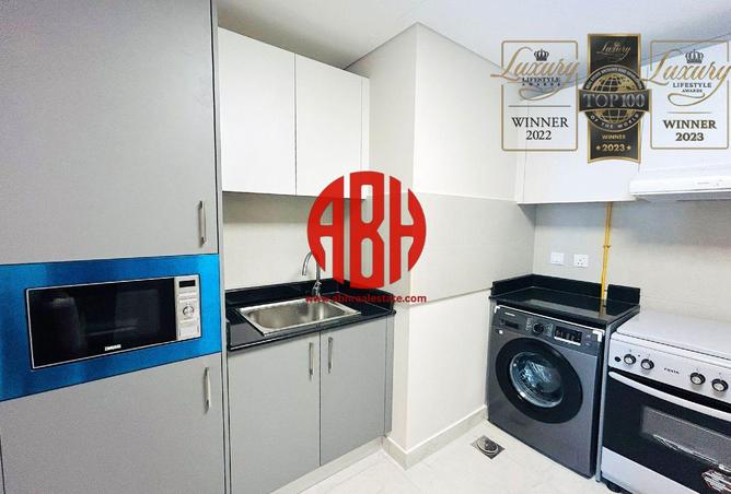 963487 - Property Image 2