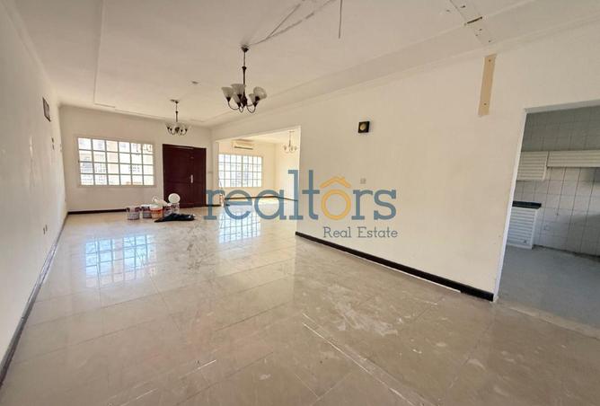 969207 - Property Image 3
