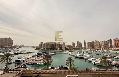 تاون هاوس - 2 غرف نوم - 4 حمامات للايجار في طريق بورتو الغربي - بورتو أرابيا - جزيرة اللؤلؤة - الدوحة