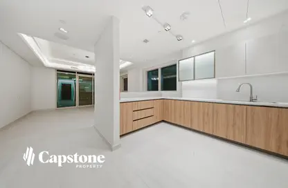 Apartment - 1 Bedroom - 2 Bathrooms for rent in Crystal Residence - Gewan Island - The Pearl Island - Doha