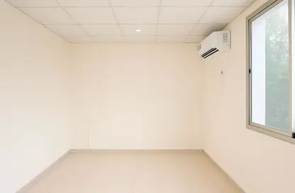 Apartment - 1 Bedroom - 1 Bathroom for rent in Maamoura Villas - Al Maamoura - Doha