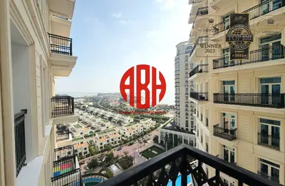 Apartment - 2 Bedrooms - 4 Bathrooms for rent in Floresta Gardens - Floresta Gardens - The Pearl Island - Doha