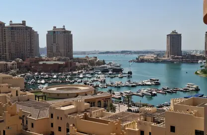 Apartment - 1 Bedroom - 2 Bathrooms for rent in Tower 21 - Porto Arabia - The Pearl Island - Doha Apartment - 1 Bedroom - 2 Bathrooms for rent in Tower 21 - Porto Arabia - The Pearl Island - Doha