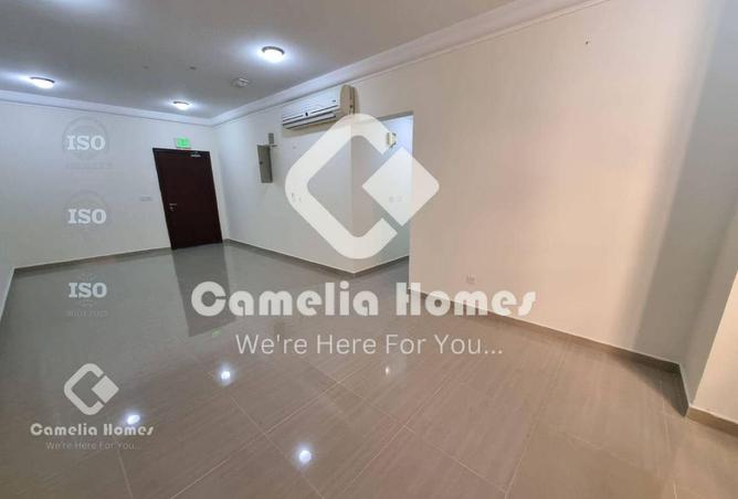 1003482 - Property Image 2