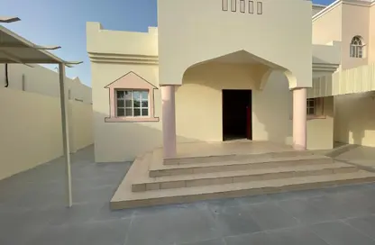 فيلا - 3 غرف نوم - 3 حمامات للايجار في شارع عبد الرحمن بن جاسم - طريق مسيعيد - الوكرة