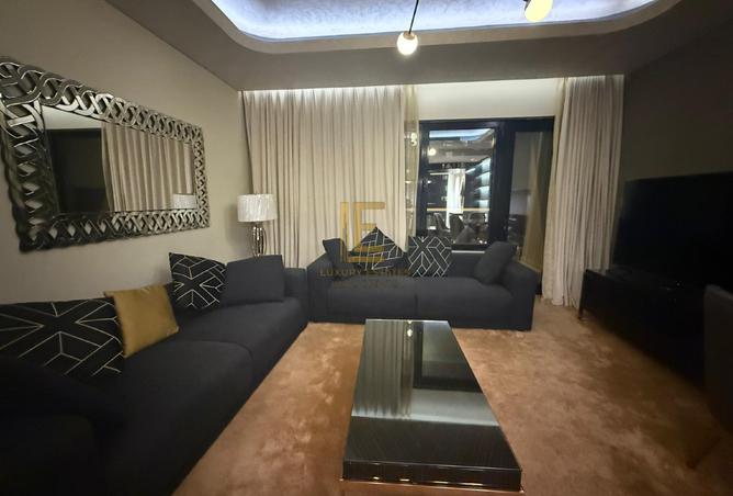 881740 - Property Main Image