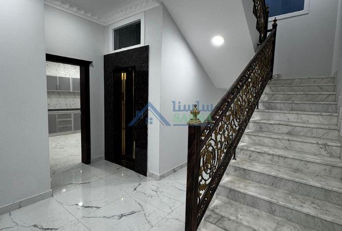 969907 - Property Image 2