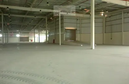 Warehouse - Studio - 1 Bathroom for rent in Industrial Area - Industrial Area - Doha