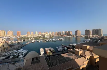 Apartment - 2 Bedrooms - 3 Bathrooms for rent in East Porto Drive - Porto Arabia - The Pearl Island - Doha