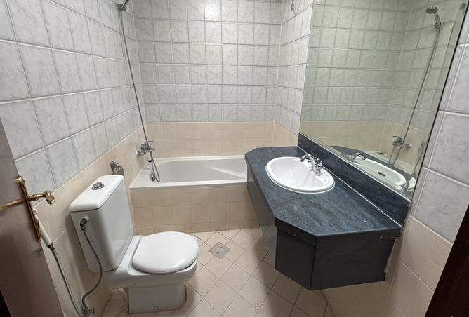 996758 - Property Image 3