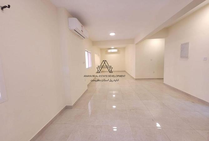 954247 - Property Image 2