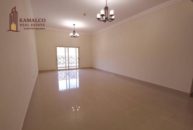 940285 - Property Image 2