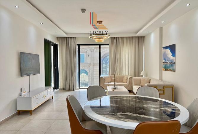 967674 - Property Image 2