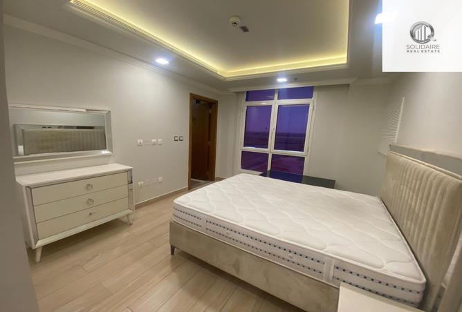 879321 - Property Image 3