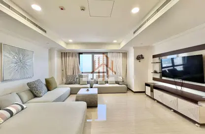 Apartment - 2 Bedrooms - 2 Bathrooms for rent in East Porto Drive - Porto Arabia - The Pearl Island - Doha