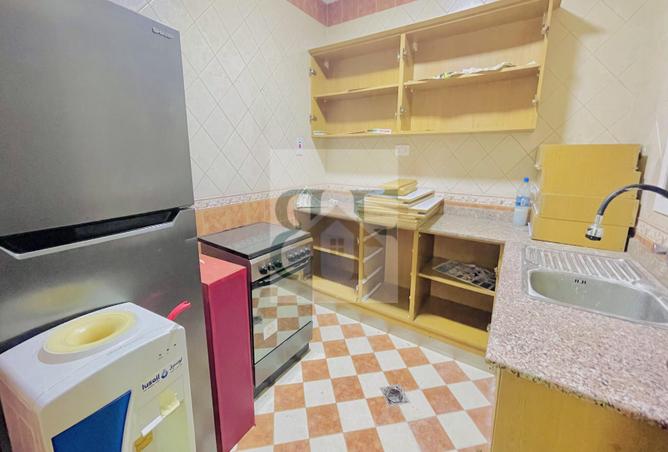 945280 - Property Image 2