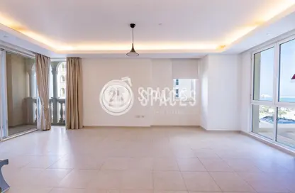 Apartment - 2 Bedrooms - 3 Bathrooms for sale in Viva East - Viva Bahriyah - The Pearl Island - Doha