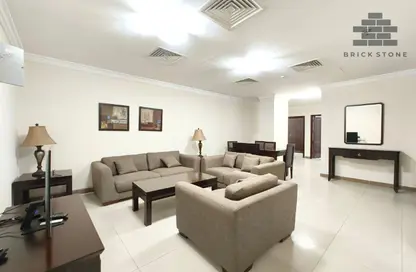 Apartment - 2 Bedrooms - 3 Bathrooms for rent in Muntazah 13 - Al Muntazah - Doha