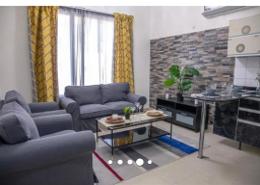 صورةغرفة المعيشة لـ: شقة - 1 غرفة نوم - 1 حمام للكراء في شمال مويثر - شمال مويثر - منطقة مويثر - الدوحة, صورة 1