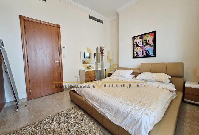 887694 - Property Image 3