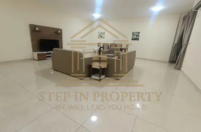 Apartment - 2 Bedrooms - 2 Bathrooms for rent in Old Al Ghanim - Al Ghanim - Doha