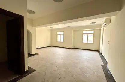 Apartment - 2 Bedrooms - 2 Bathrooms for rent in Al Hashmi Building - Al Muntazah Street - Al Muntazah - Doha