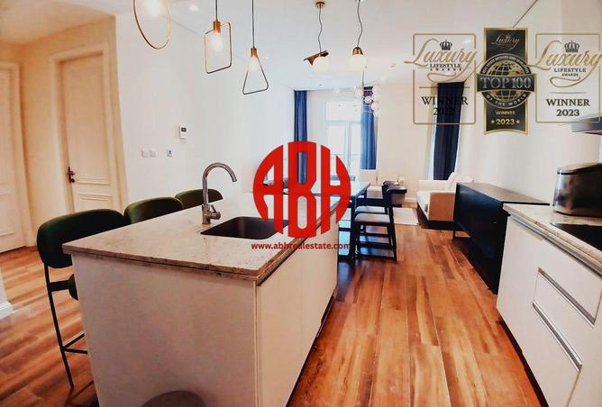 968242 - Property Image 2