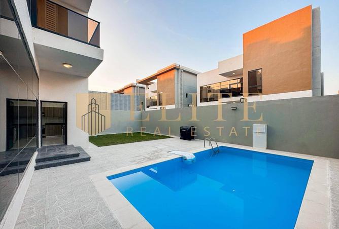 961034 - Property Image 2