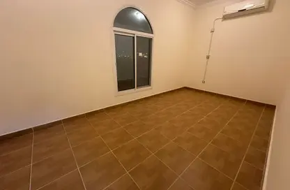 Apartment - 1 Bedroom - 1 Bathroom for rent in Al Kheesa - Al Kheesa - Umm Salal Mohammed