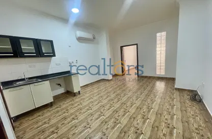 Apartment - 1 Bedroom - 1 Bathroom for rent in Al Hanaa Street - Al Gharrafa - Doha