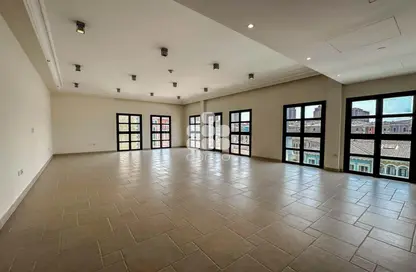 Empty Room image for: Apartment - 2 Bedrooms - 2 Bathrooms for rent in Gondola - Qanat Quartier - The Pearl Island - Doha, Image 1